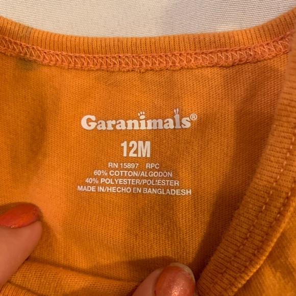 Baby onesie set ! 12 & 18 months - Picture 3 of 5